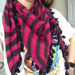 Madewell Linen scarf with tassels